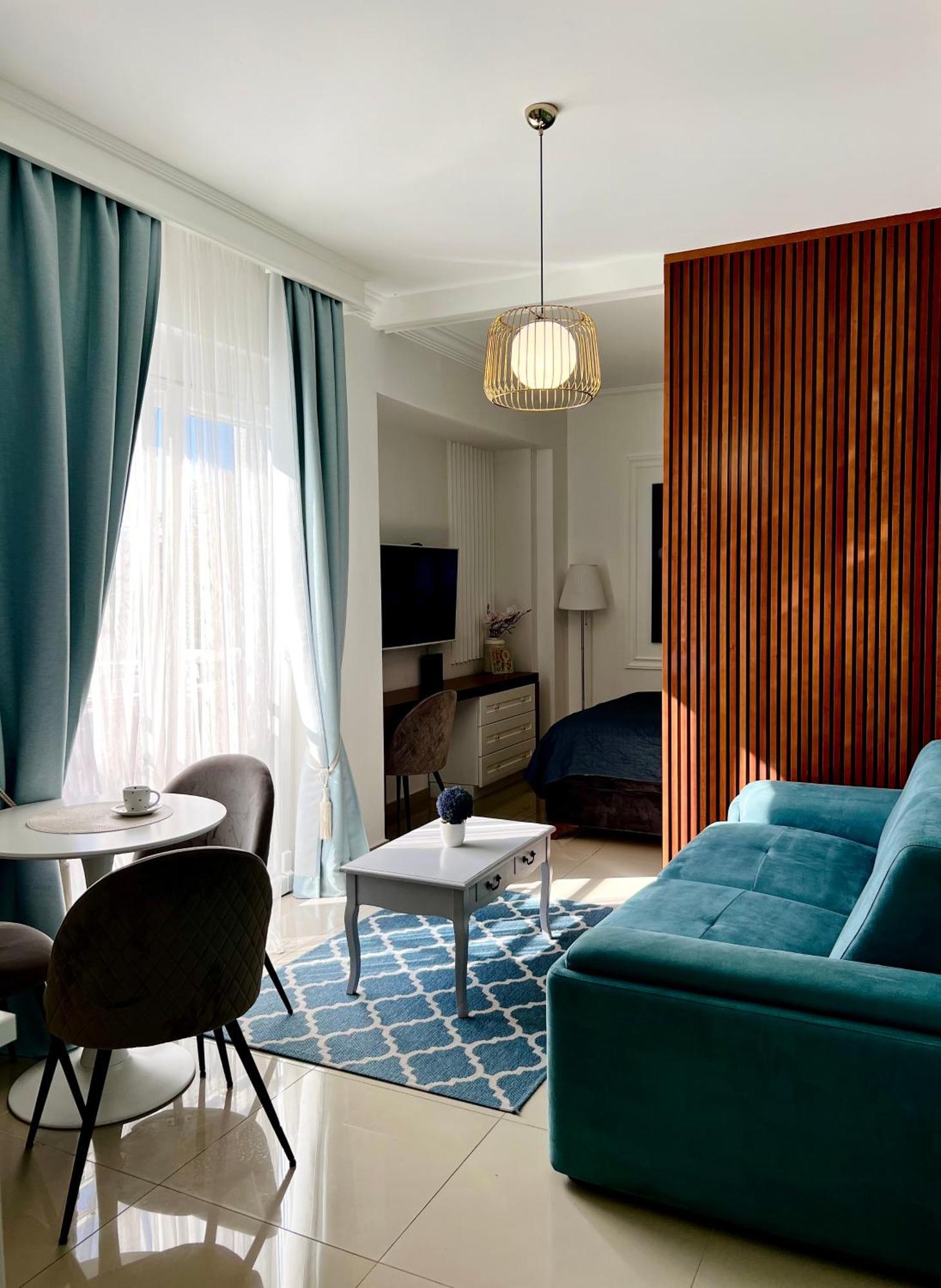 Anja Apartment_City Center_ Бар Экстерьер фото
